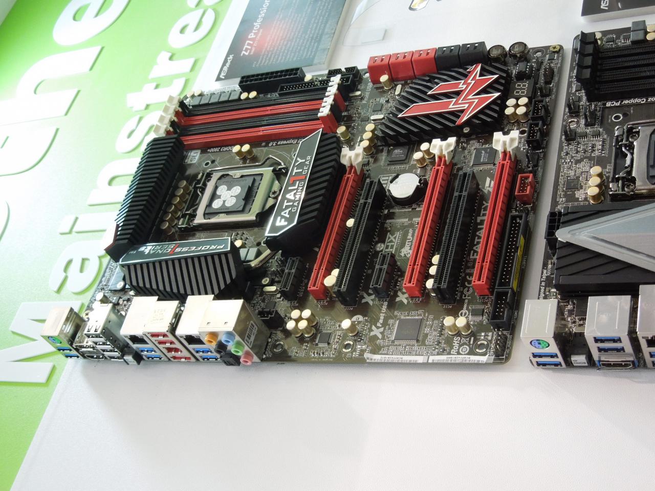[07/03/2012] Cebit 2012: Asrock zeigt Mainboards mit Z77, H77, Q77 und B75-Chipsatz (3)