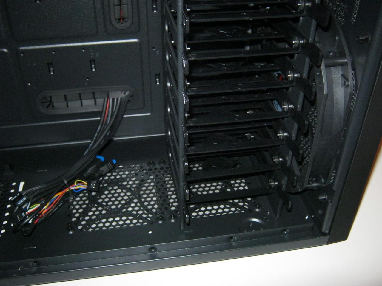 [11/03/2012] Bitfenix Shinobi XL: User testet das Gehäuse im PCGHX-Forum (37)