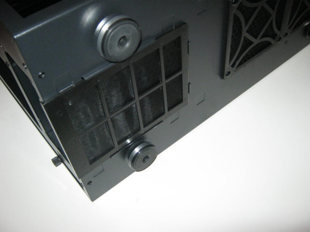 [11/03/2012] Bitfenix Shinobi XL: User testet das Gehäuse im PCGHX-Forum (38)