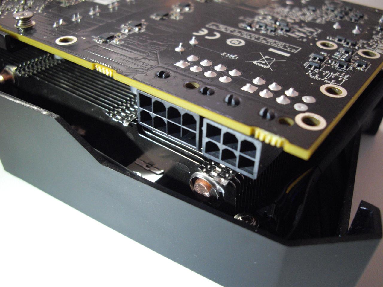 [05/03/2012] Cebit 2012: Sapphire zeigt die Radeon HD 7970 Dual-Fan (OC) (5)