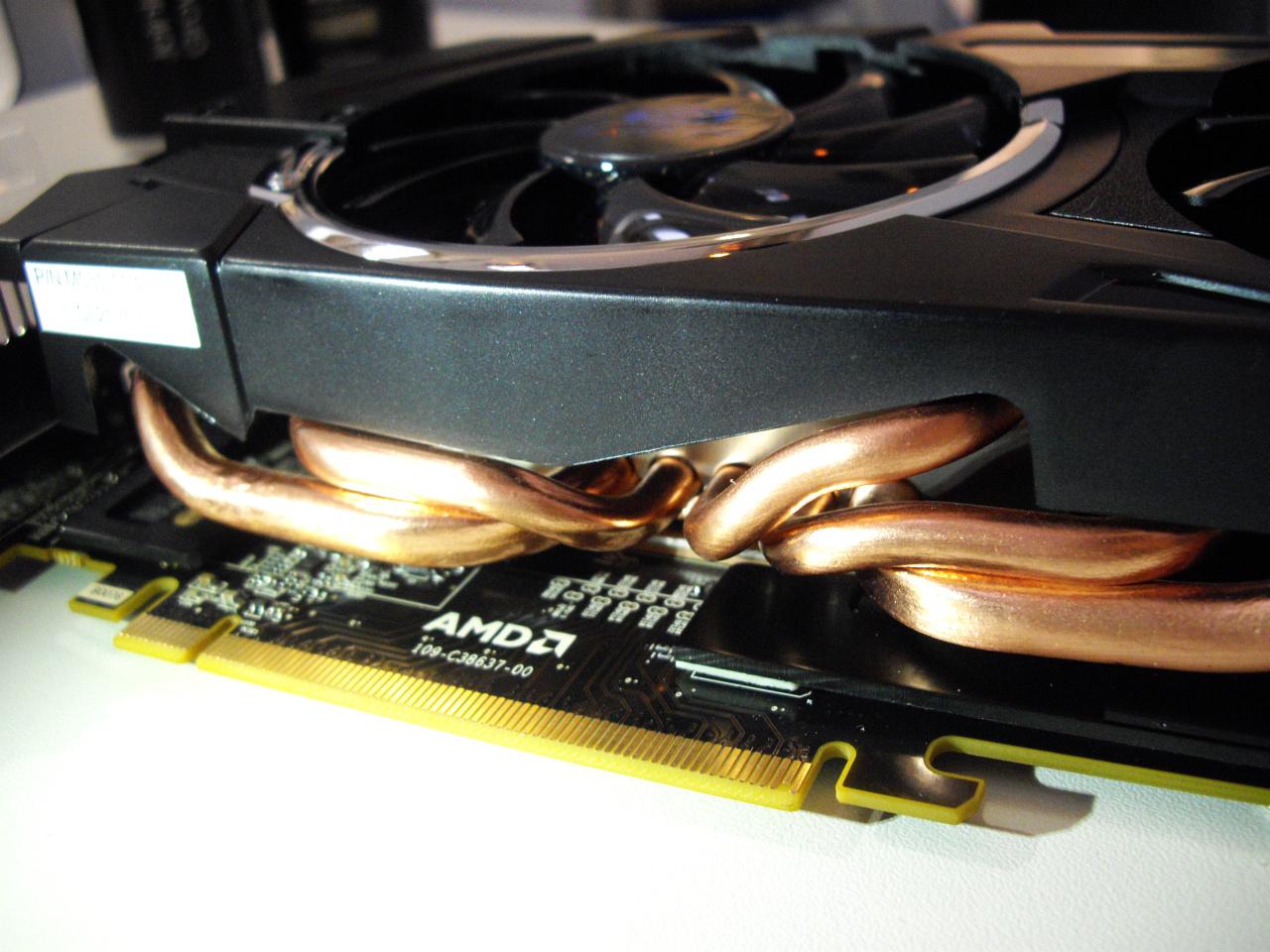 [05/03/2012] Cebit 2012: Sapphire zeigt die Radeon HD 7970 Dual-Fan (OC) (7)
