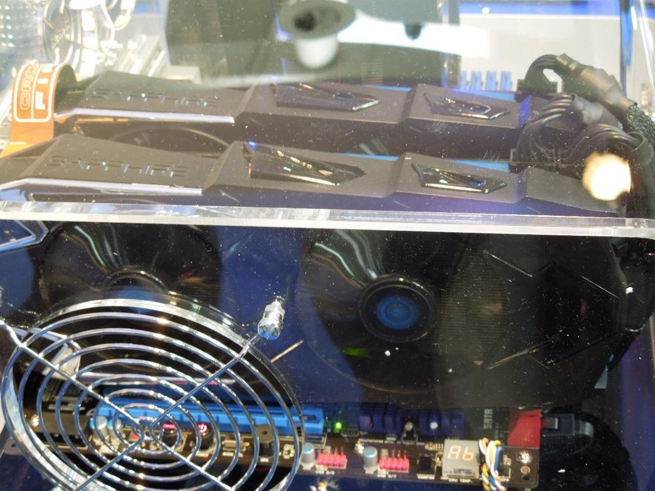 [06/03/2012] Sapphire Radeon HD 7970 Toxic: 1.150/3.000 MHz und 6 GiByte (Standard: 925/2.750 MHz + 3 GiB) (6)