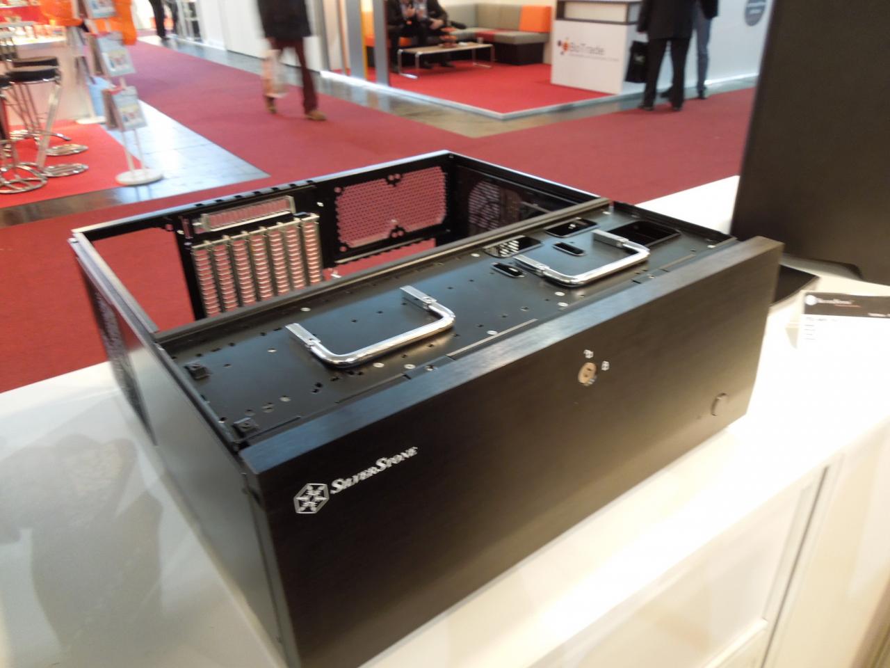 [08/03/2012] Cebit 2012 Silverstone 13 