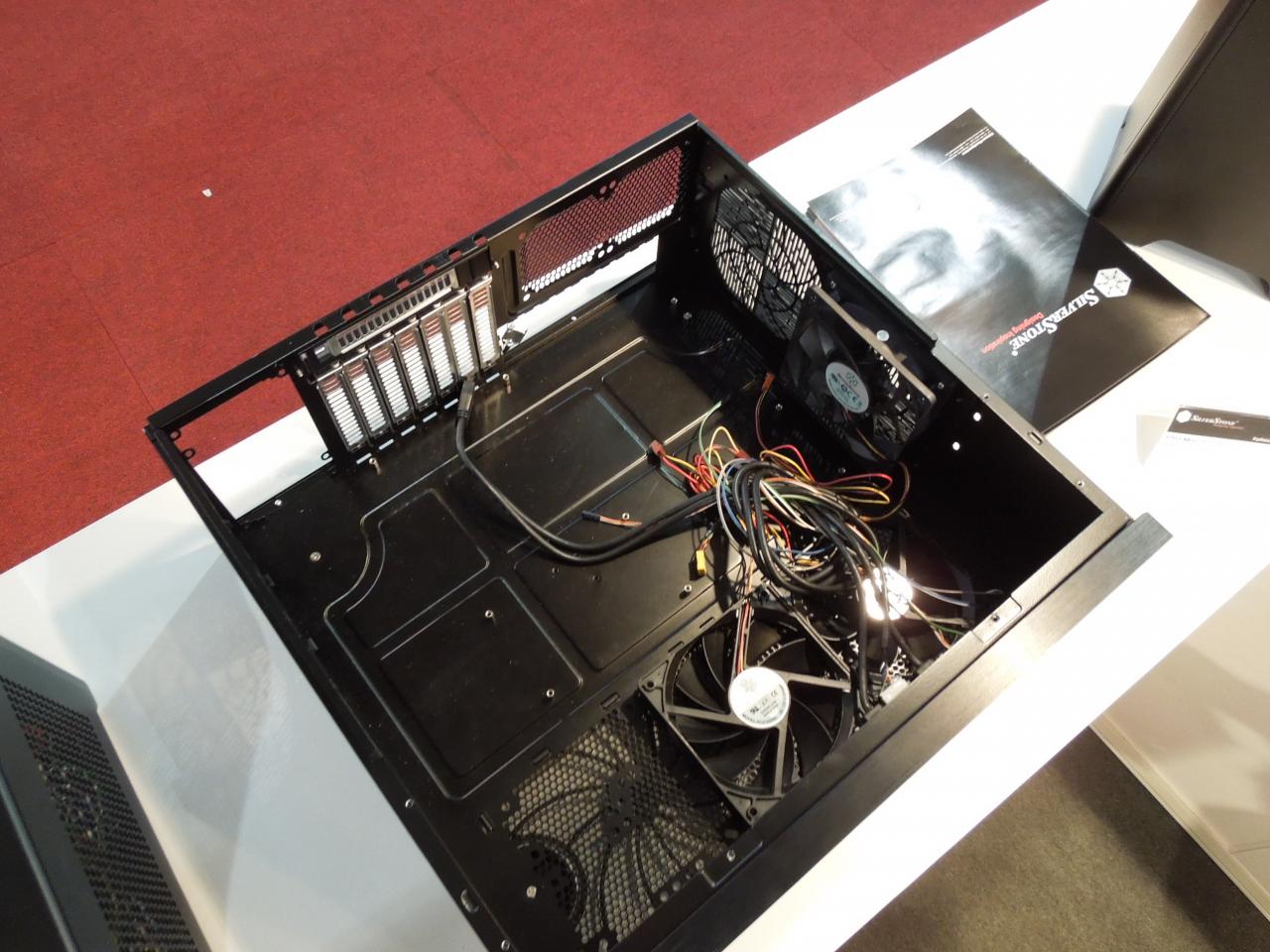 [08/03/2012] Cebit 2012 Silverstone 14 