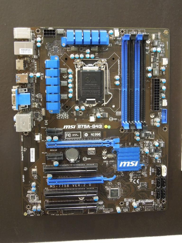 [05/03/2012] MSI B75A-G43 (17)