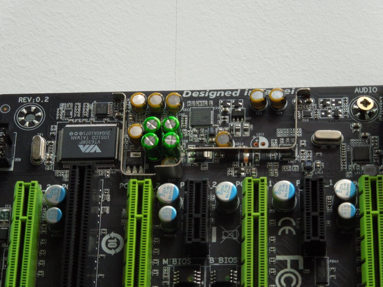 [05/03/2012] Cebit 2012: Mainboards mit Z77, H77 und Z57 von Gigabyte für Intel Ivy Bridge (3)