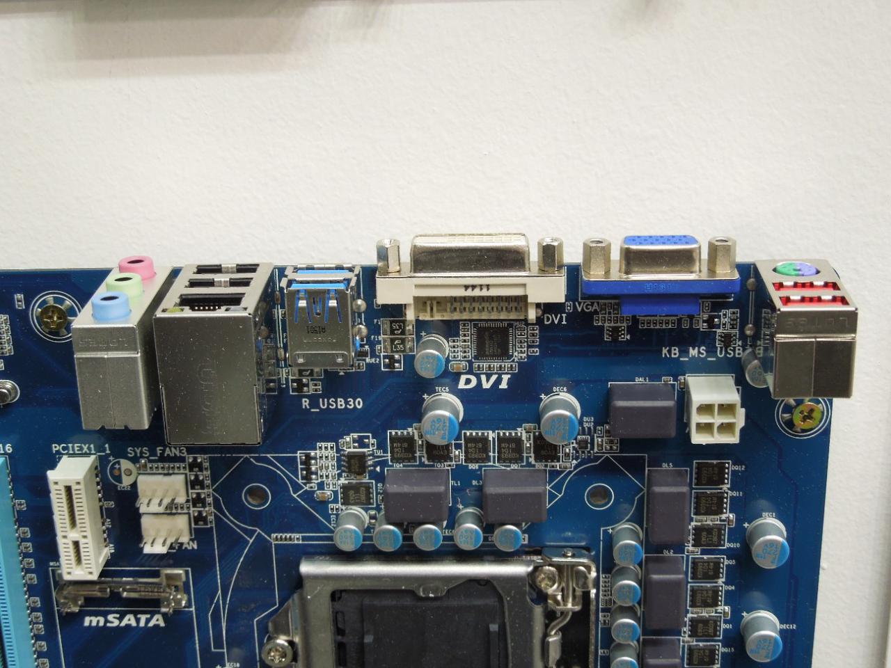 [05/03/2012] Cebit 2012: Mainboards mit Z77, H77 und Z57 von Gigabyte für Intel Ivy Bridge (21)