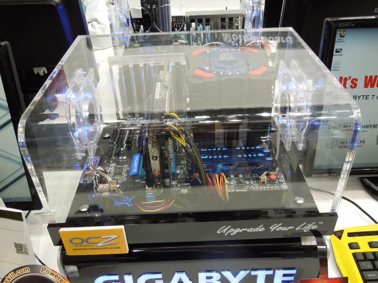 [05/03/2012] Cebit 2012: Mainboards mit Z77, H77 und Z57 von Gigabyte für Intel Ivy Bridge (40)