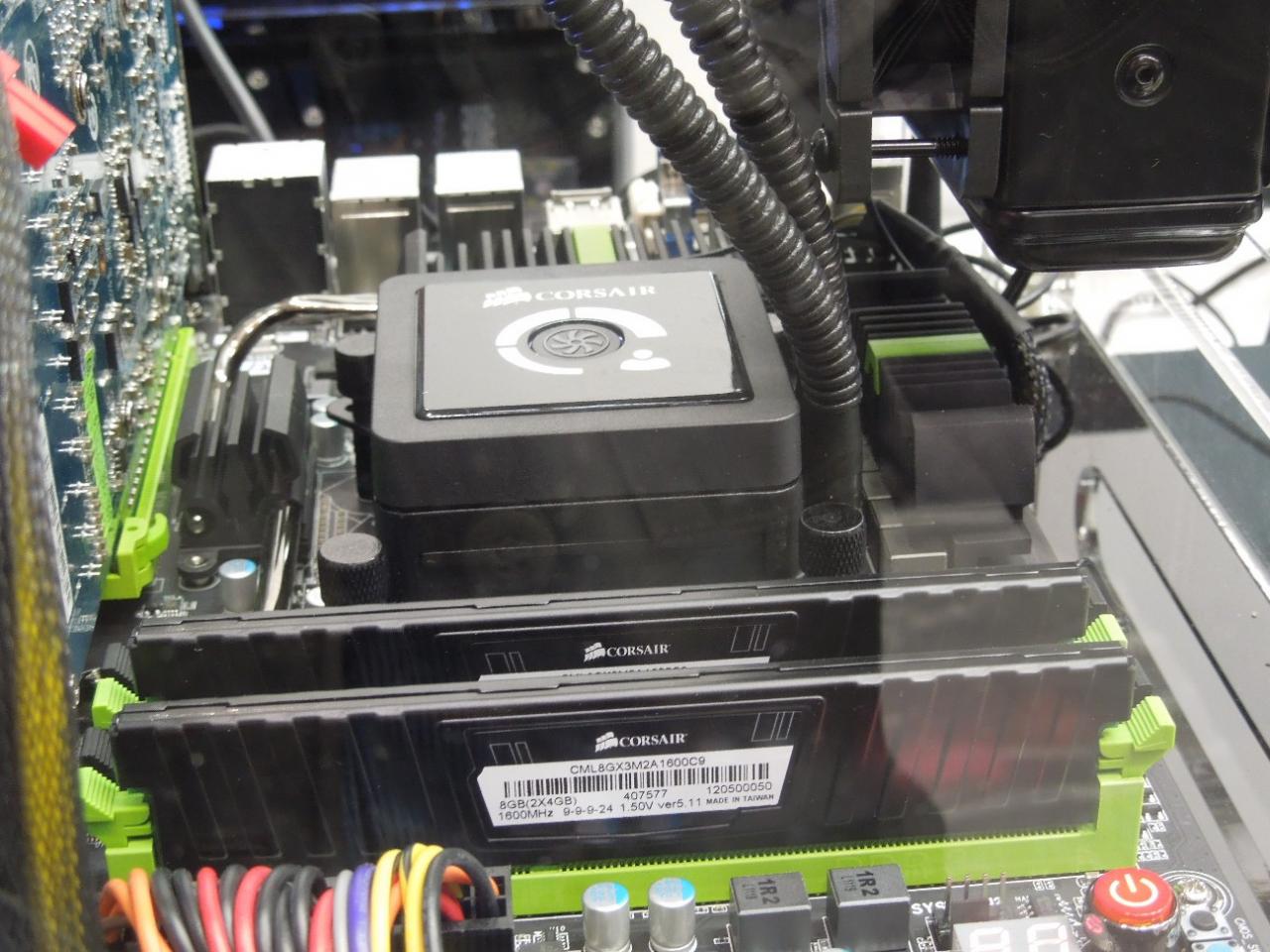 [05/03/2012] Cebit 2012: Mainboards mit Z77, H77 und Z57 von Gigabyte für Intel Ivy Bridge (44)