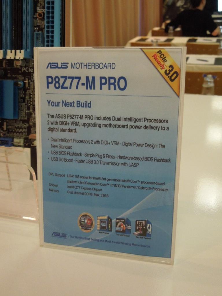 [05/03/2012] Cebit 2012: Asus zeigt Z77-Boards der P8-Reihe für Ivy Bridge (17)
