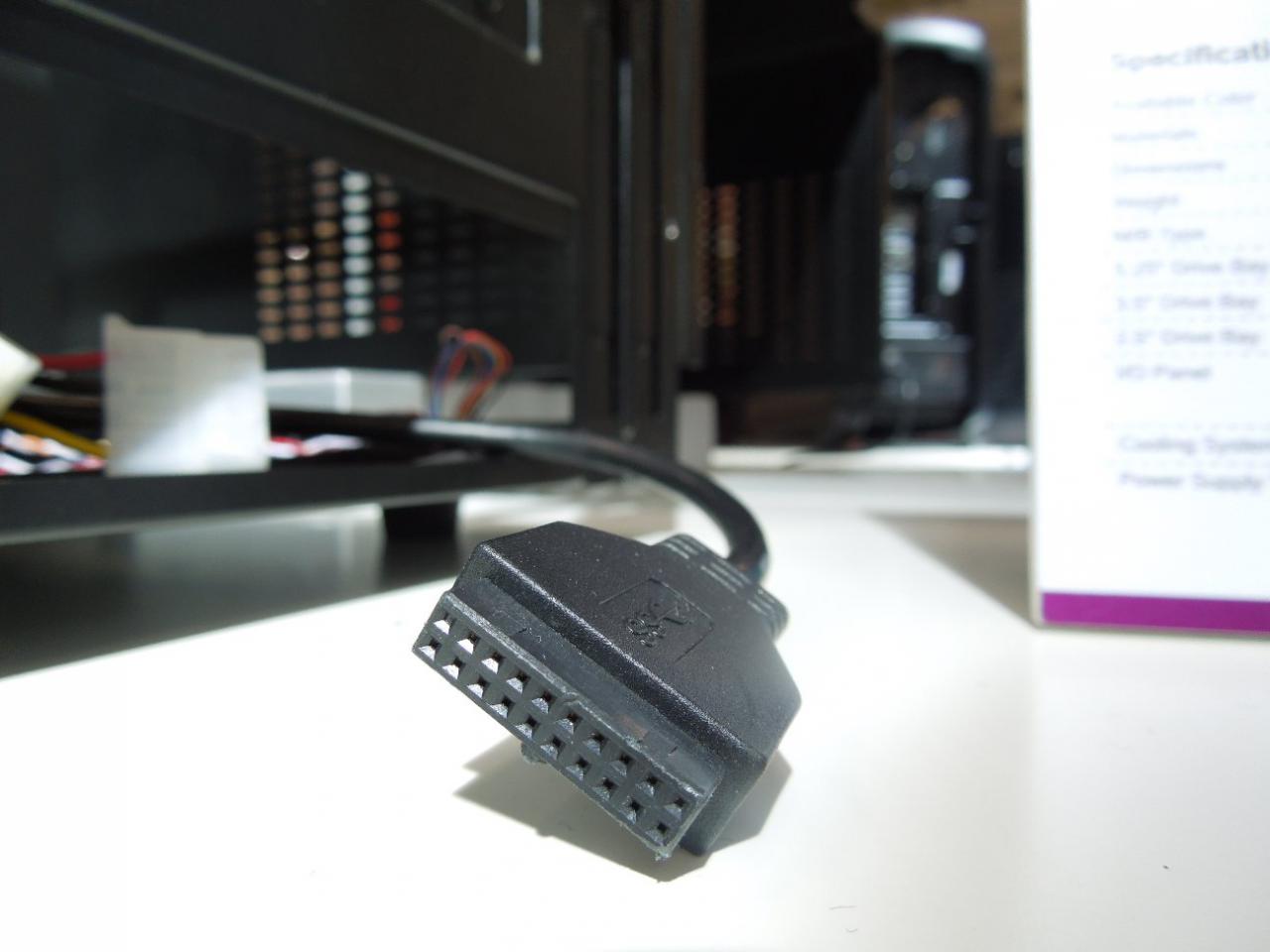 [06/03/2012] Cebit 2012: Cooler Master zeigt Mini-ITX-Gaming-Gehäuse für 49 Euro, günstiges HAF XM und Silent-Gehäuse (6)