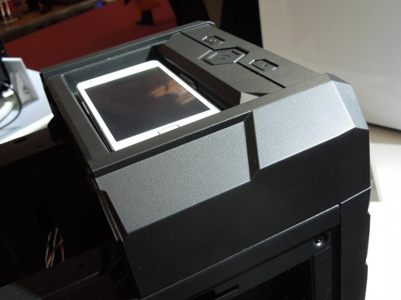 [06/03/2012] Cebit 2012: Cooler Master zeigt Mini-ITX-Gaming-Gehäuse für 49 Euro, günstiges HAF XM und Silent-Gehäuse (14)