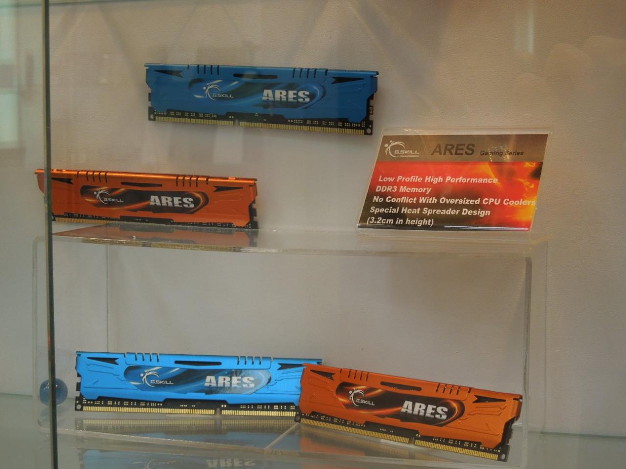 [06/03/2012] Cebit 2012: G.Skill zeigt 32 GByte DDR3-2133 auf Z77 und weitere Overclocking-Ergebnisse (18)
