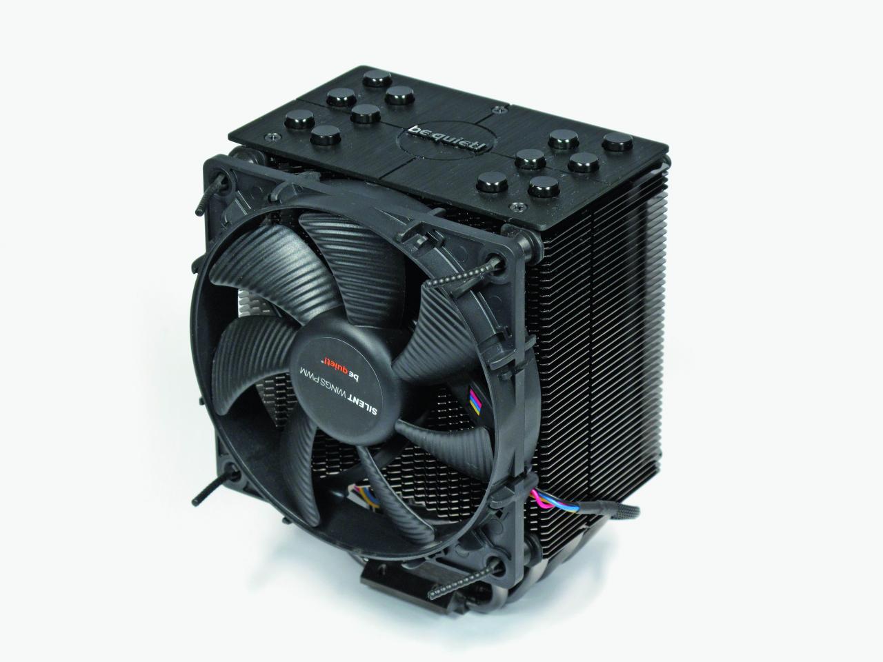 [21/03/2012] Be quiet Dark Rock Pro Advanced C1, Note: 2,47 - CPU-Temperatur (Lüfterdrehzahl in %): 45,6 (100%)/47,1 (75%)/52,0 (50%) °C, Lautheit (Lüfterdrehzahl in %): 0,8 (100%)/0,3 (75%)/0,1 (50%) Sone, PCGH-Preisvergleich