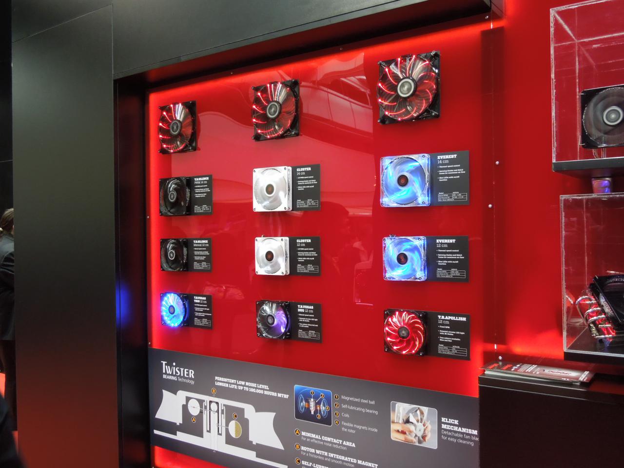 [06/03/2012] Cebit 2012: Neue Produkte von Enermax (22)
