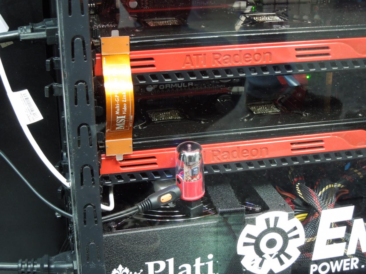 [06/03/2012] Cebit 2012: Neue Produkte von Enermax (5)