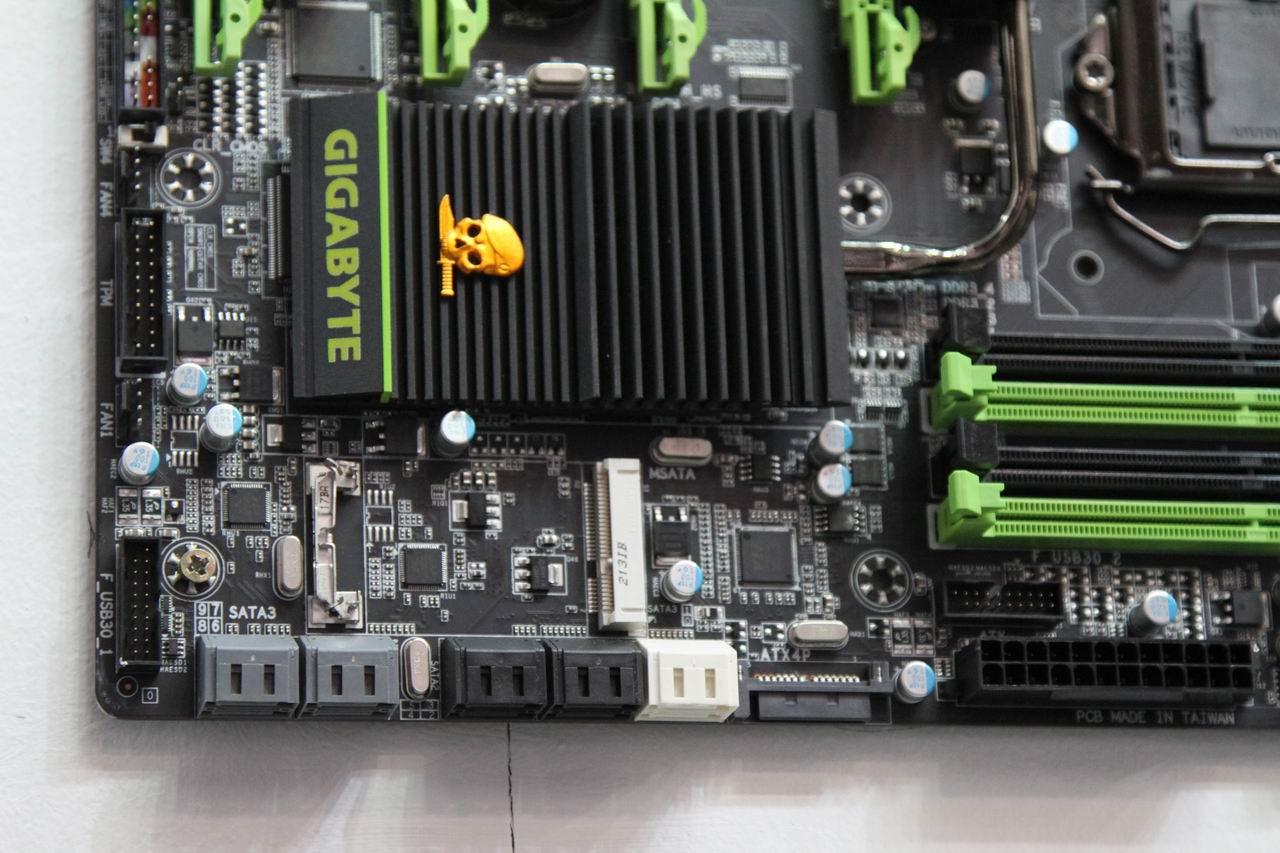 [09/03/2012] Gigabyte Cebit 5576