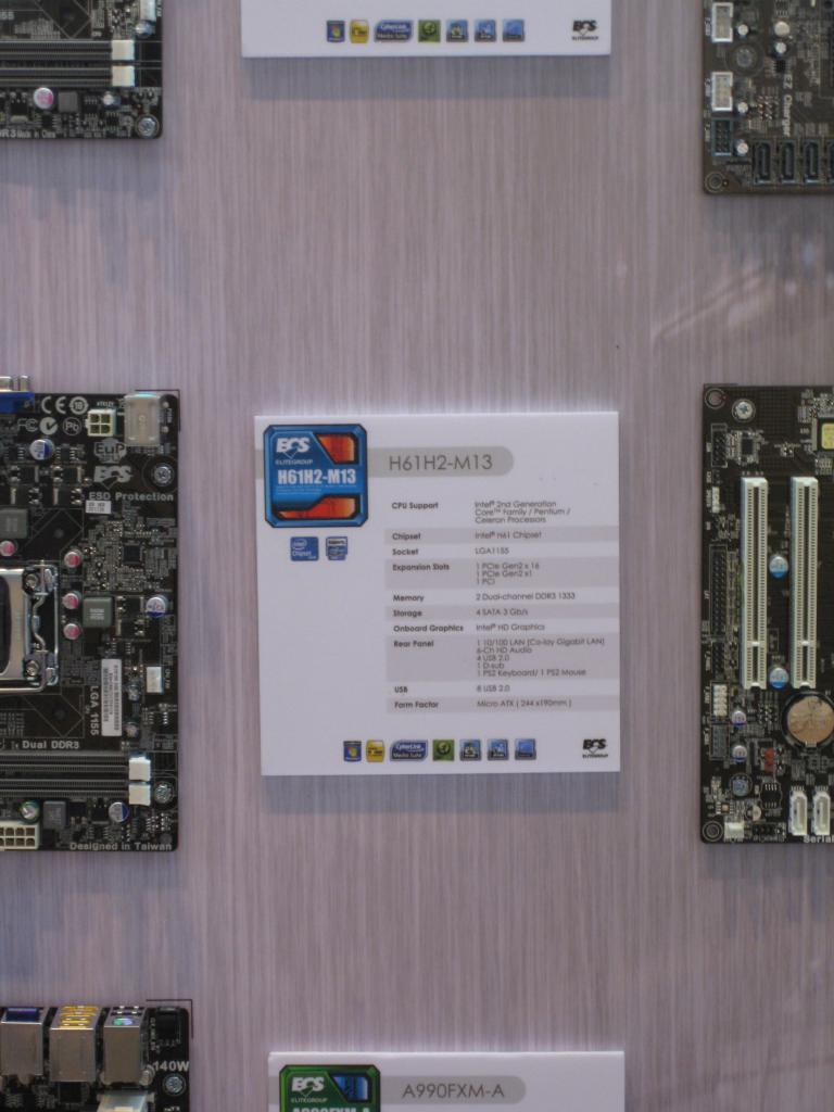 [05/03/2012] Cebit 2012: Elitegroup-Mainboards: Von Z77 über X79 bis zum 990FX (20)