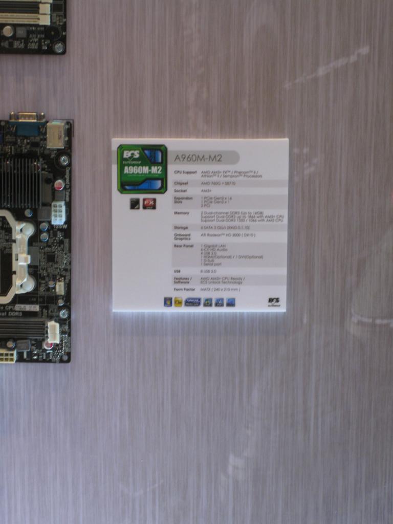 [05/03/2012] Cebit 2012: Elitegroup-Mainboards: Von Z77 über X79 bis zum 990FX (24)