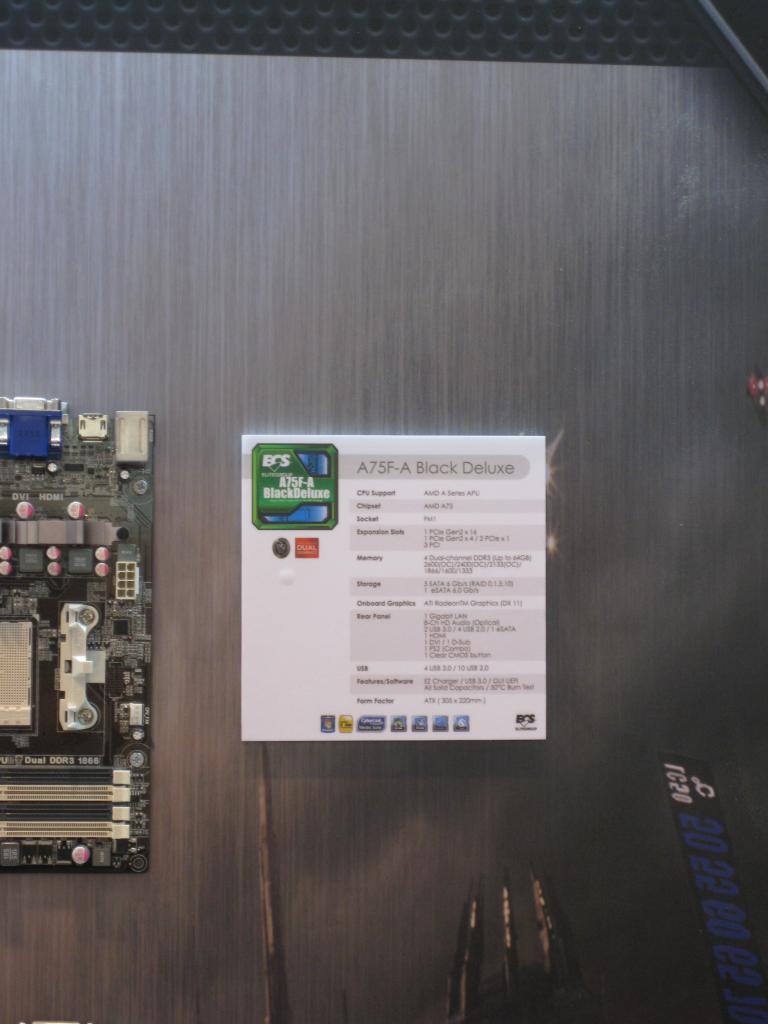 [05/03/2012] Cebit 2012: Elitegroup-Mainboards: Von Z77 über X79 bis zum 990FX (26)