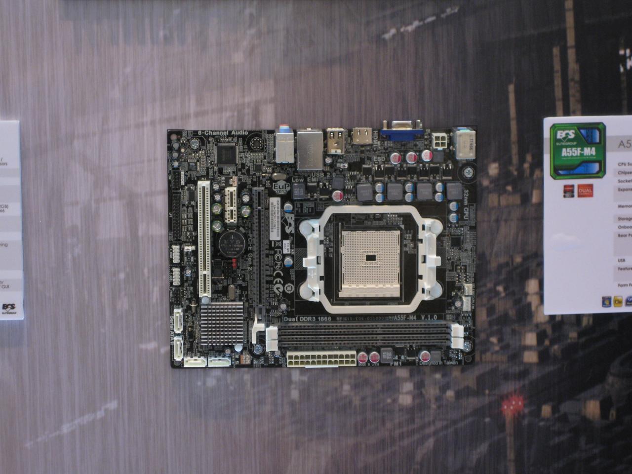 [05/03/2012] Cebit 2012: Elitegroup-Mainboards: Von Z77 über X79 bis zum 990FX (29)