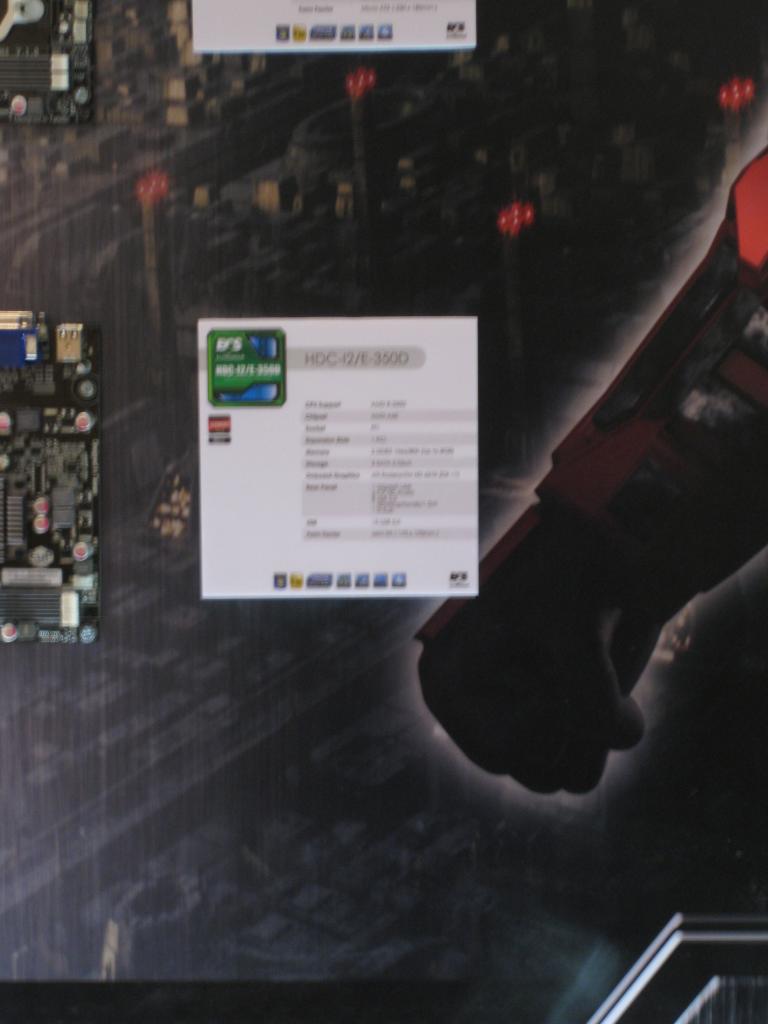 [05/03/2012] Cebit 2012: Elitegroup-Mainboards: Von Z77 über X79 bis zum 990FX (32)