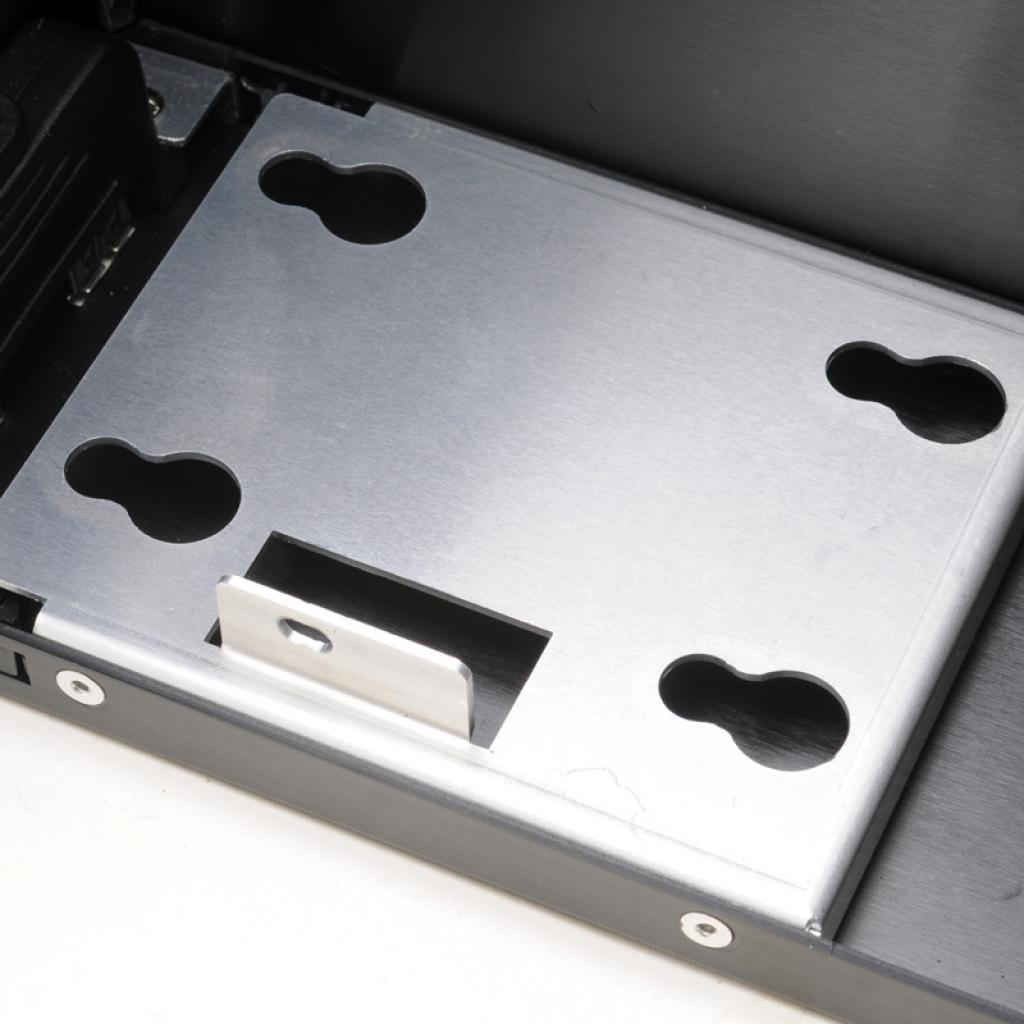 [27/03/2012] Lian Li erweitert sein Produktportfolio um zwei Datenspeicher- und NAS-Gehäuse (17)