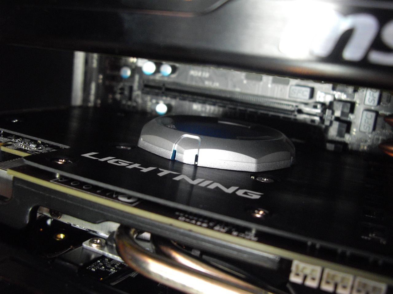 [05/03/2012] MSI R7970 Lightning: Übertaktertraum mit 1,07 GHz, Power-PCB und Twin Frozr IV (4)