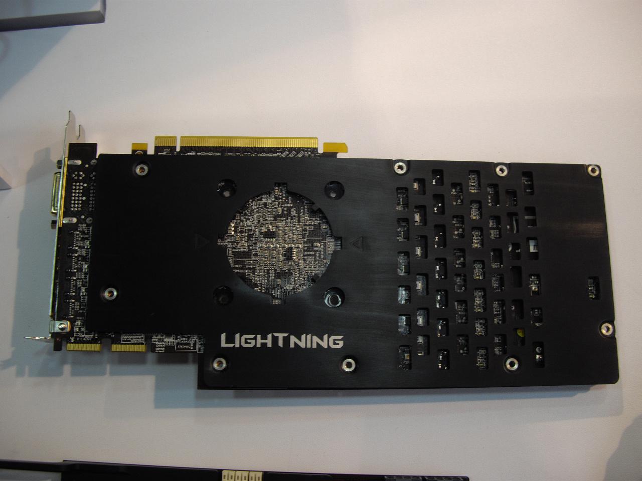 [05/03/2012] MSI R7970 Lightning: Übertaktertraum mit 1,07 GHz, Power-PCB und Twin Frozr IV (13)