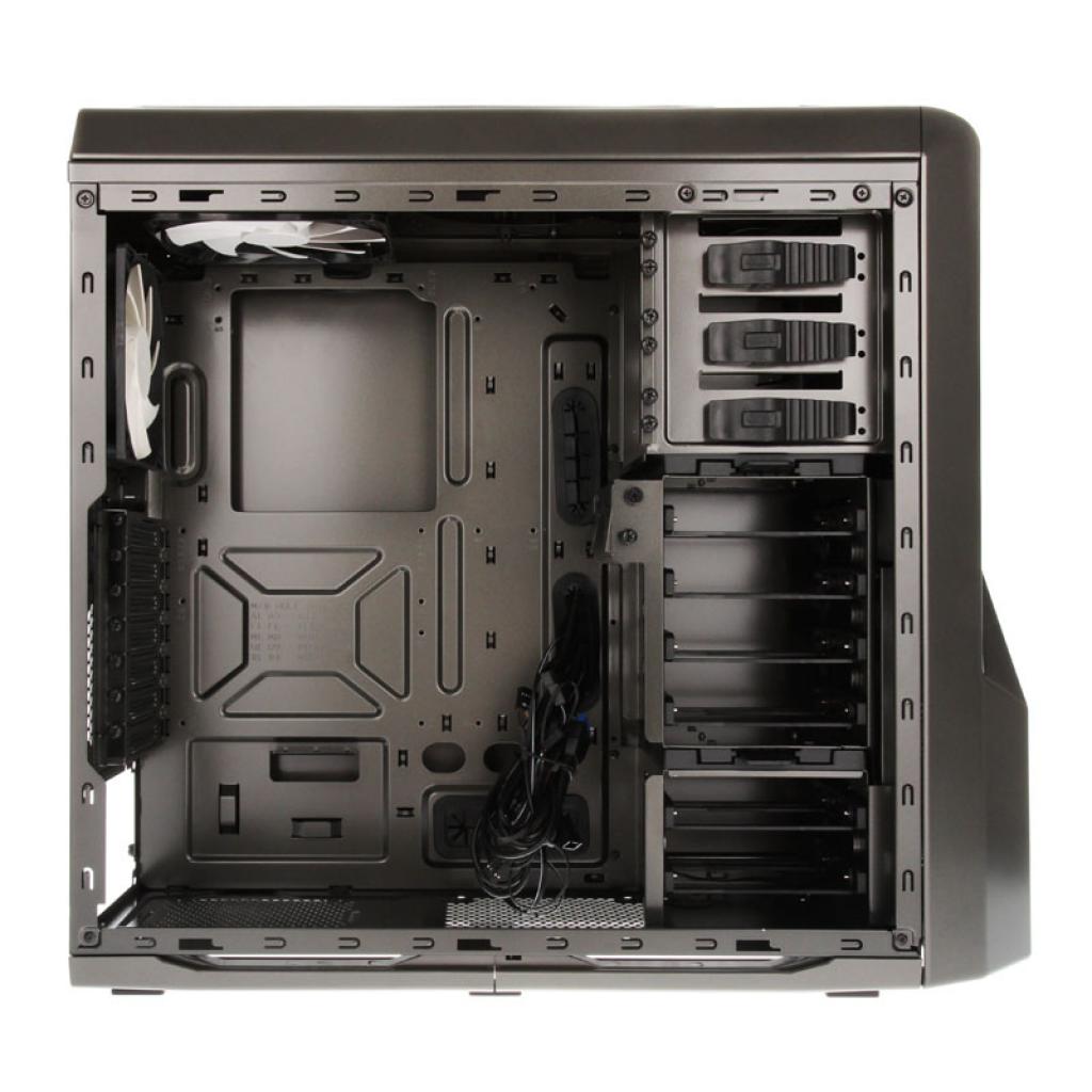 [28/03/2012] NZXT Phantom 410 Midi-Tower in vier weiteren Farbkombinationen erhältlich (11)