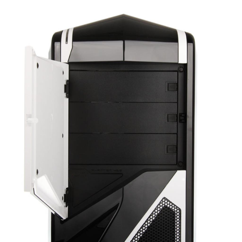 [28/03/2012] NZXT Phantom 410 Midi-Tower in vier weiteren Farbkombinationen erhältlich (10)