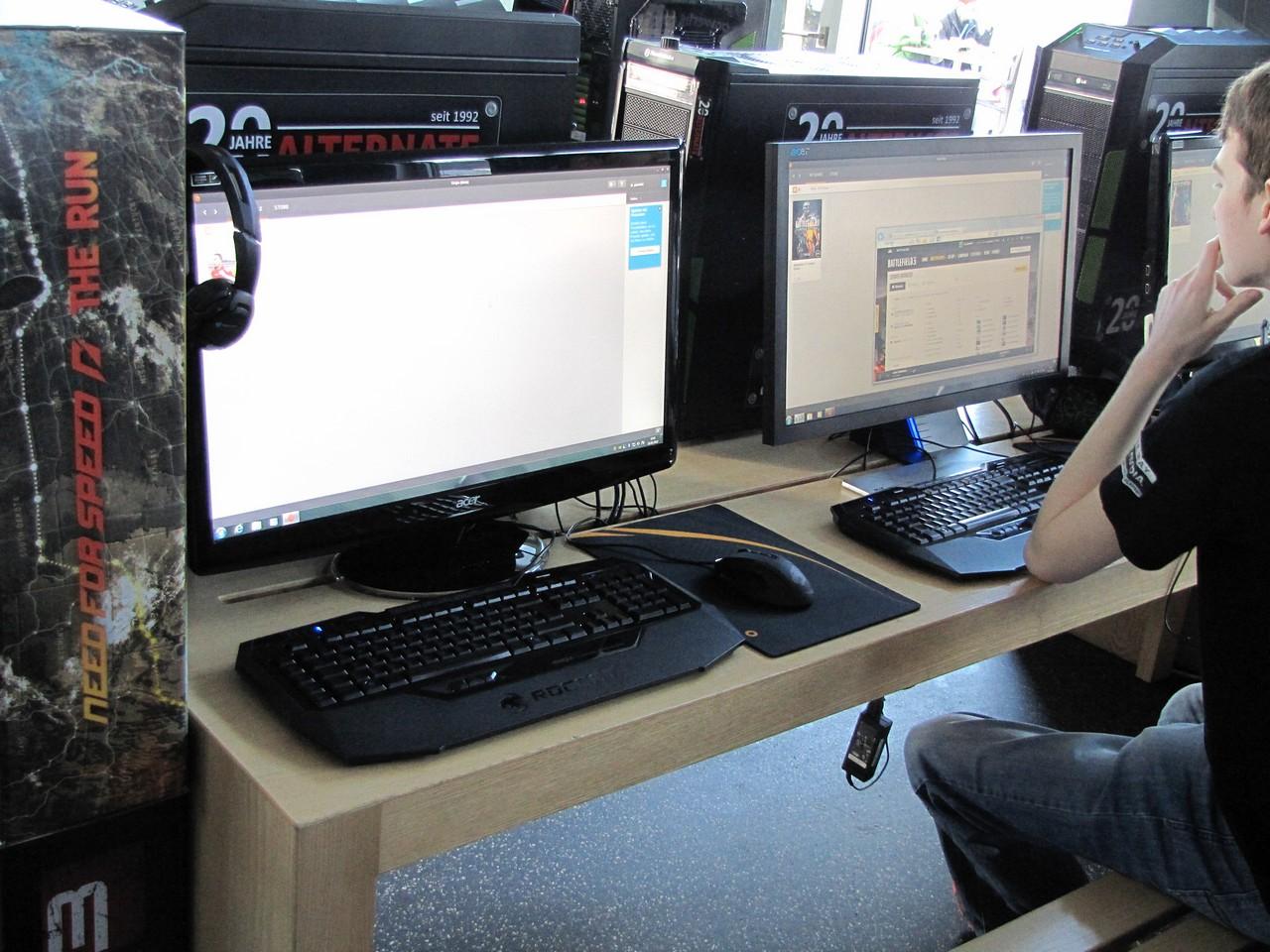 [23/03/2012] Nvidia zu Besuch in Köln: Aktuelle EA-Titel konnten in gemütlicher Atmosphäre der EA-Sportsbar von jedem auf Rechnern mit GTX 680 angespielt werden. Mit etwas Glück durften Teilnehmer des Gewinnspiels sogar eine 680 mit nach Hause nehmen. (22)