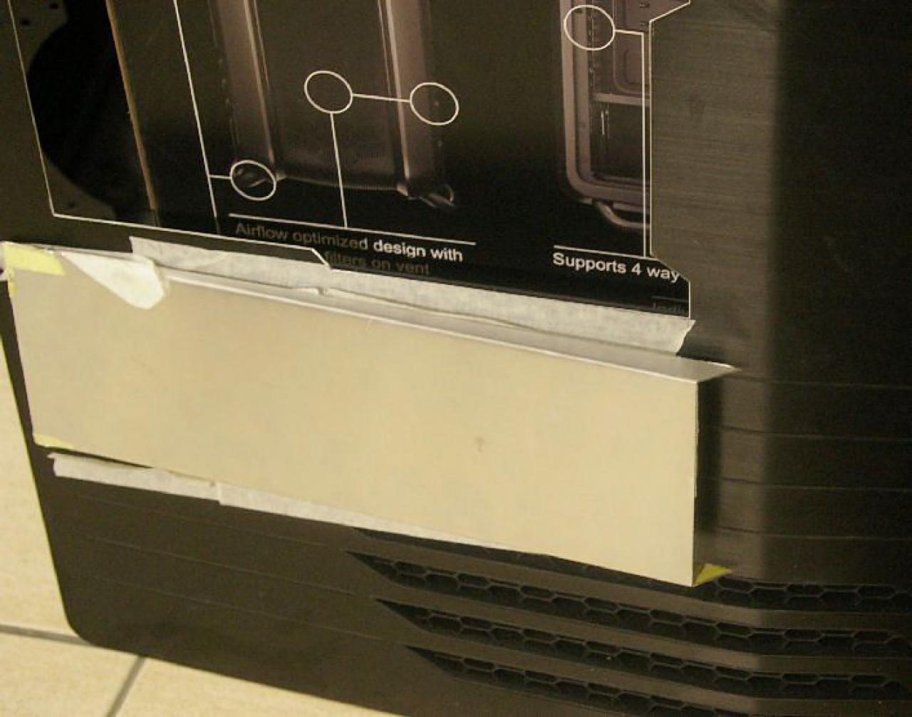 [05/03/2012] Cosmos-2-Casemod in GT-Optik: Gehäuse mit Auspuffrohren (18)