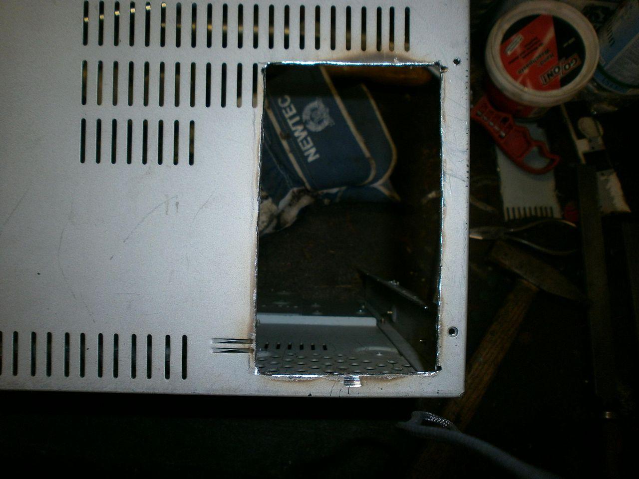 [09/03/2012] Spannendes Casemod-Projekt: Eine Hi-Fi-Endstufe wird zum PC-Gehäuse (28)