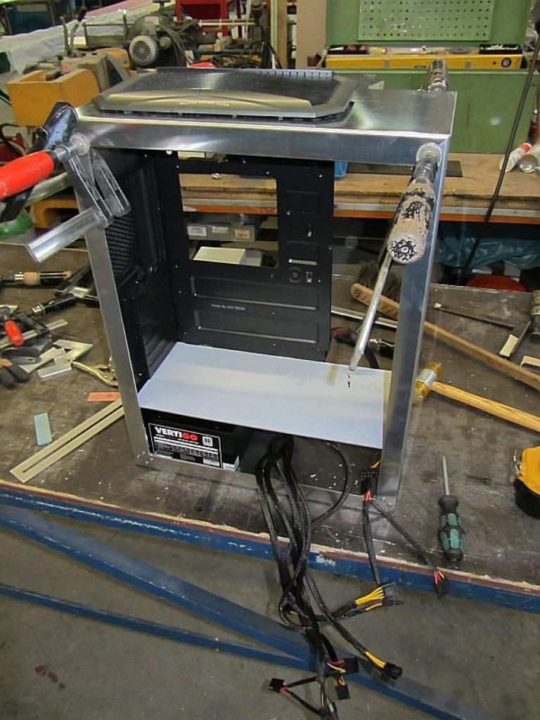 [14/03/2012] Tagebuch zu Casemod-Wettbewerb: Was lässt sich aus dem MS-Tech CA-0280 herausholen? (35)