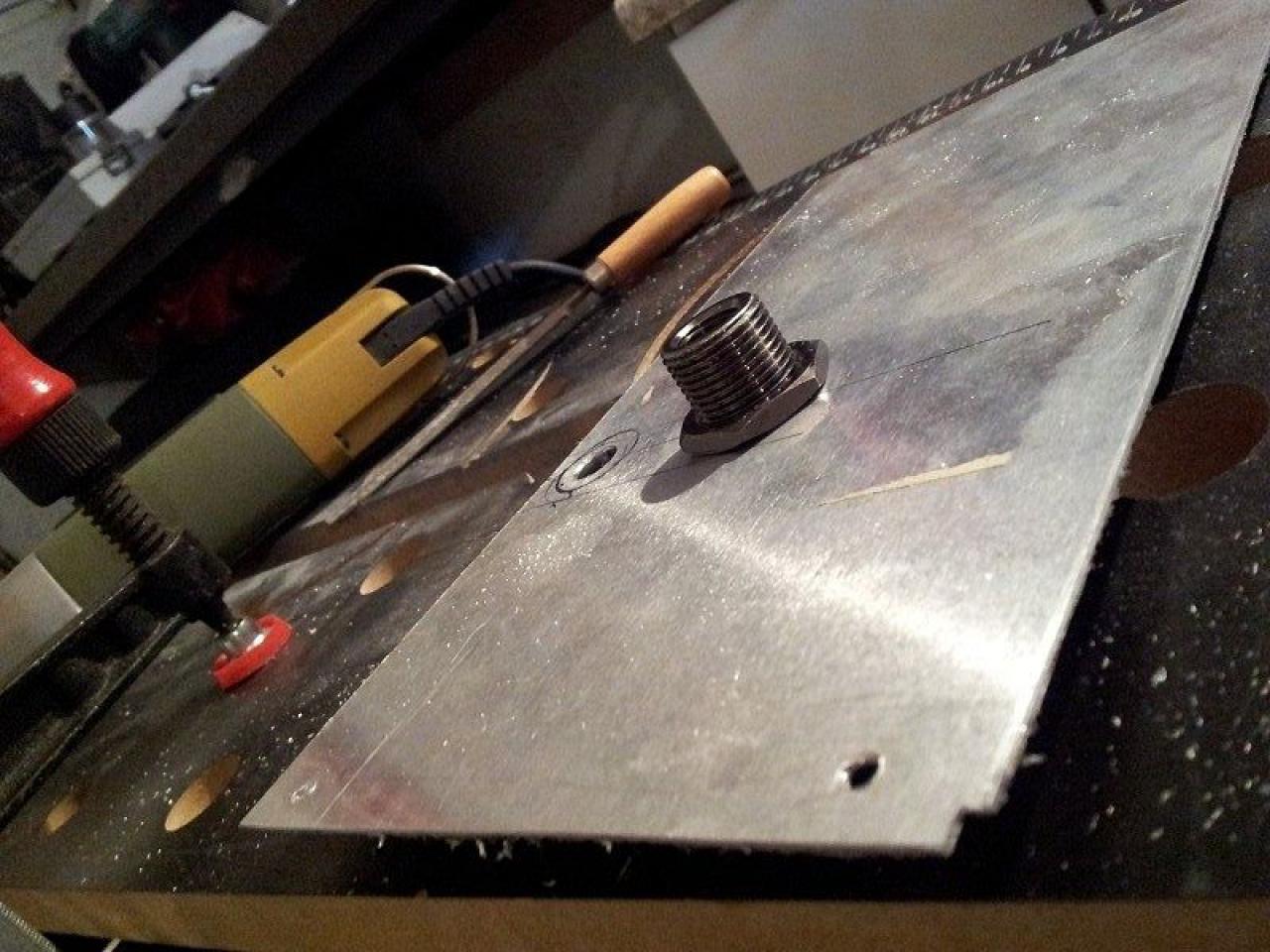 [16/03/2012] Update: Viele Beleuchtungstests und Streckmetall im Einsatz (30)