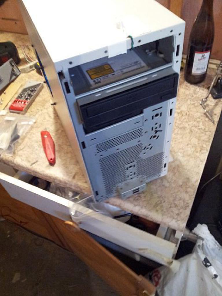 [16/03/2012] Update: Viele Beleuchtungstests und Streckmetall im Einsatz (96)