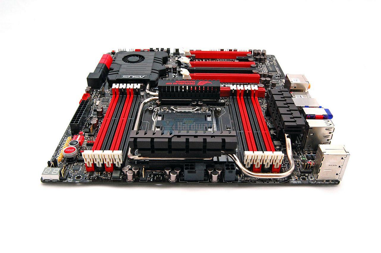 [06/03/2012] Asus Rampage IV Extreme im PCGHX-Test: Hardcore is back (4)