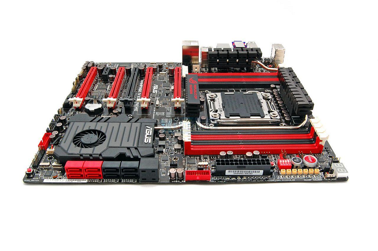 [06/03/2012] Asus Rampage IV Extreme im PCGHX-Test: Hardcore is back (7)