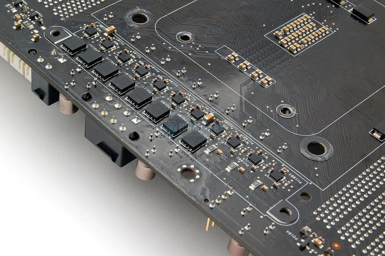 [06/03/2012] Asus Rampage IV Extreme im PCGHX-Test: Hardcore is back (11)
