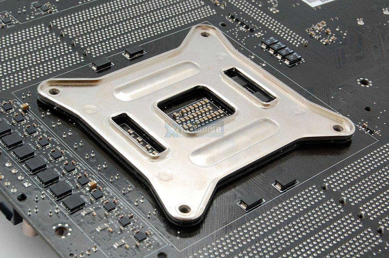 [06/03/2012] Asus Rampage IV Extreme im PCGHX-Test: Hardcore is back (18)