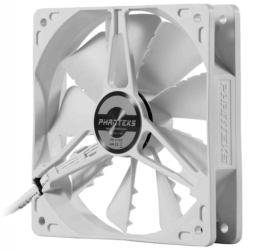 [02/03/2012] Phanteks veröffentlicht den PH-F120S-Lüfter mit UFB-Lager. (2)