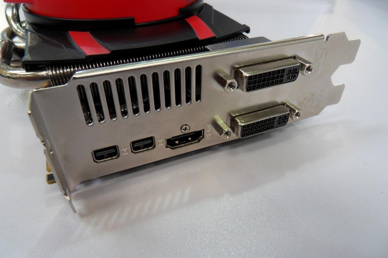 [07/03/2012] Powercolor zeigt die weltschnellste Radeon - die HD 7970 Vertex 2 (2)
