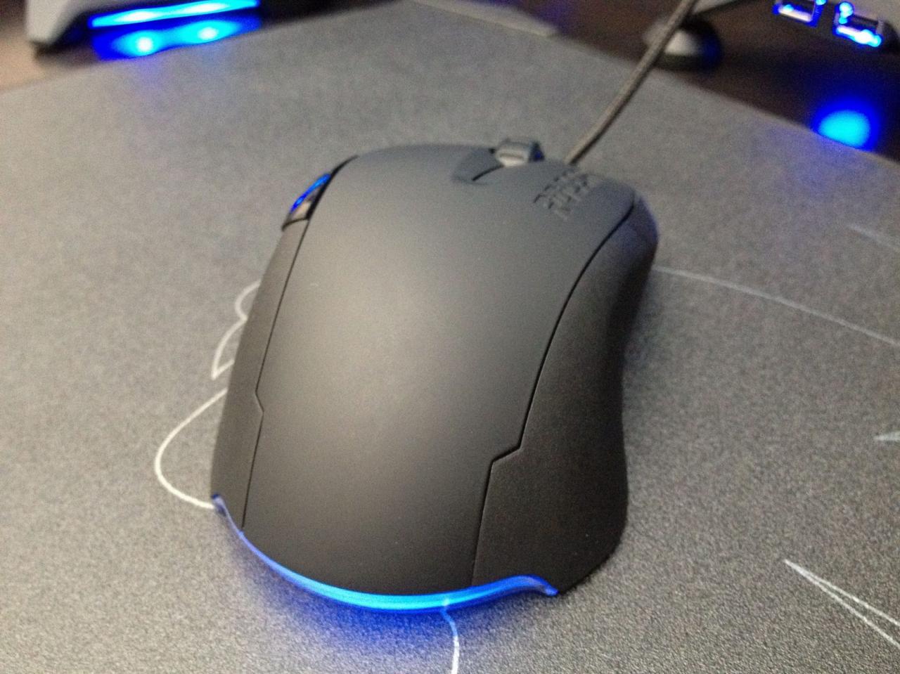 [09/03/2012] Roccat Savu von der Cebit 2012 (4)