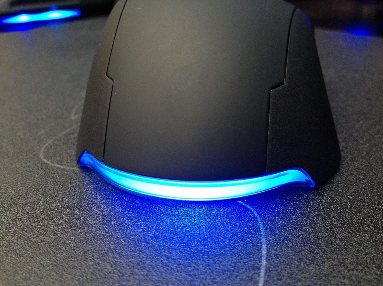 [09/03/2012] Roccat Savu von der Cebit 2012 (5)