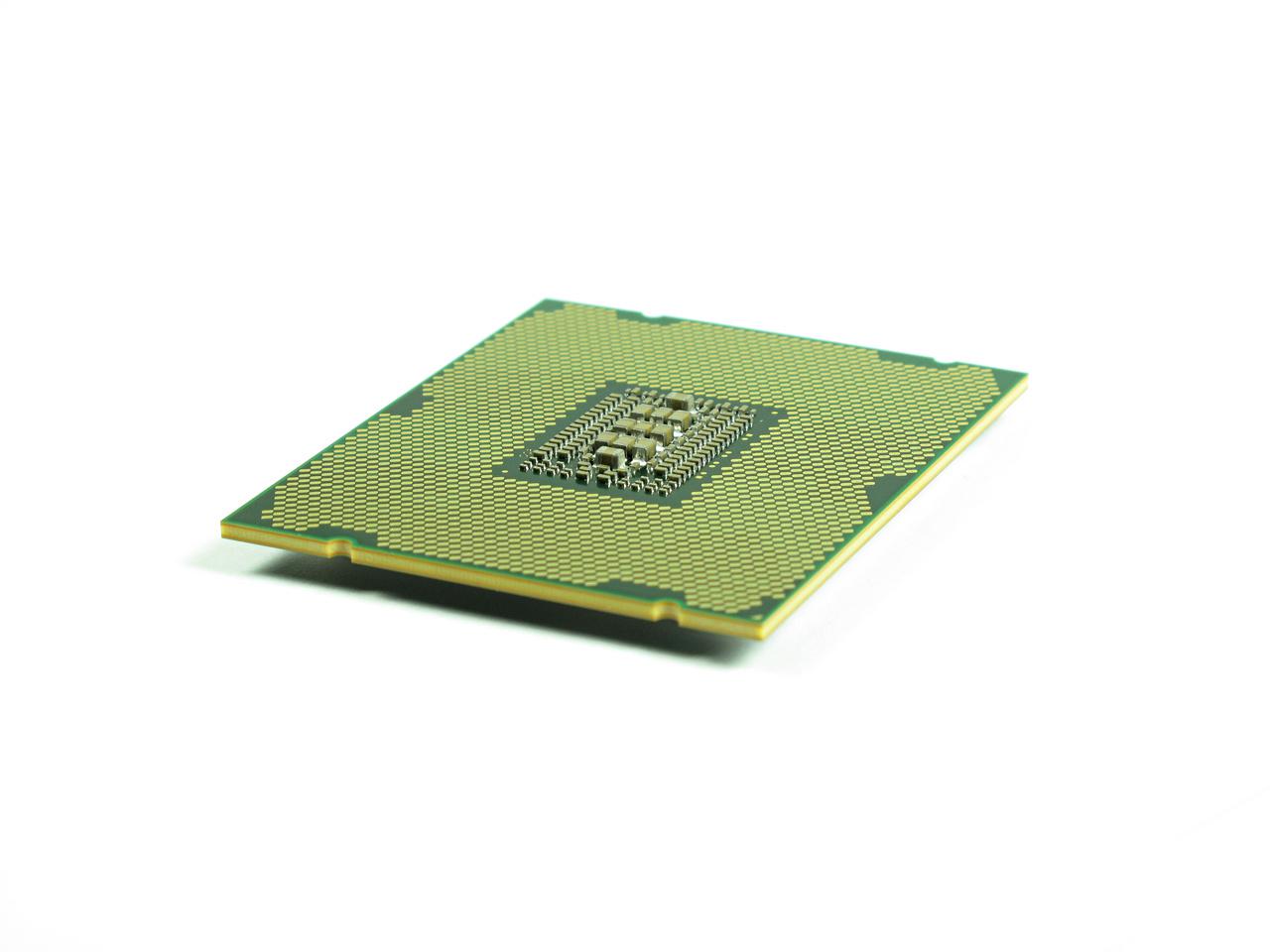 [16/03/2012] Xeon E5-2687W: Zwei Sandy-Bridge-Achtkerner neu im Testlabor (9)