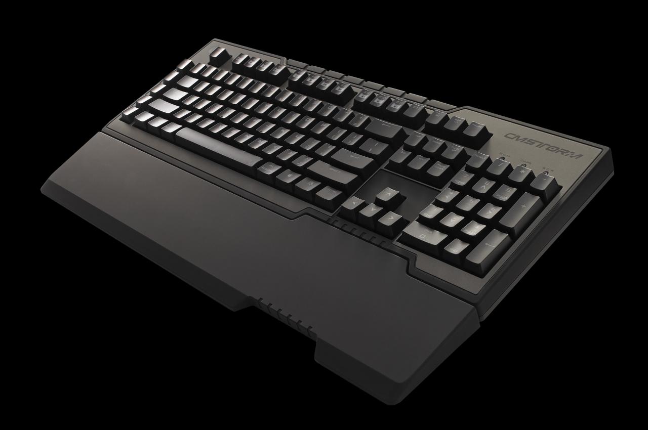 [22/03/2012] Tastatur für Extreme-Gamer: CM Storm Trigger ab sofort erhältlich (4)