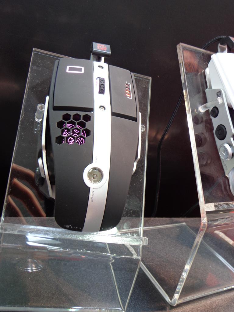 [06/03/2012] Thermaltake Level 10 M: Die ersten Bilder und Infos zur Skelett-Maus [Update] (24)