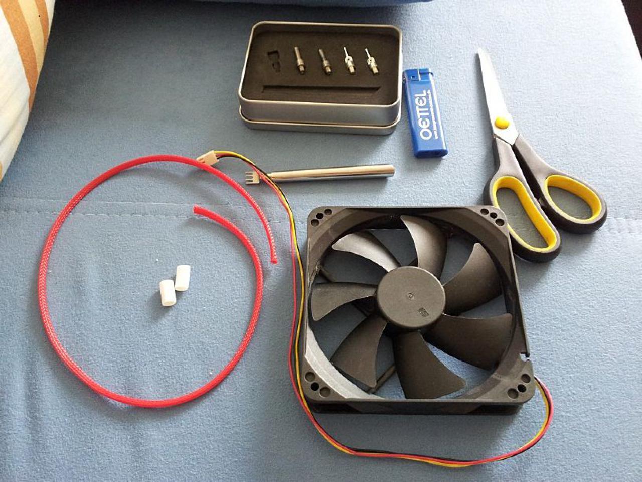 [29/03/2012] Verwandlung eines Silverstone Raven: Aus Schwarz wird Weiß-grau (7)