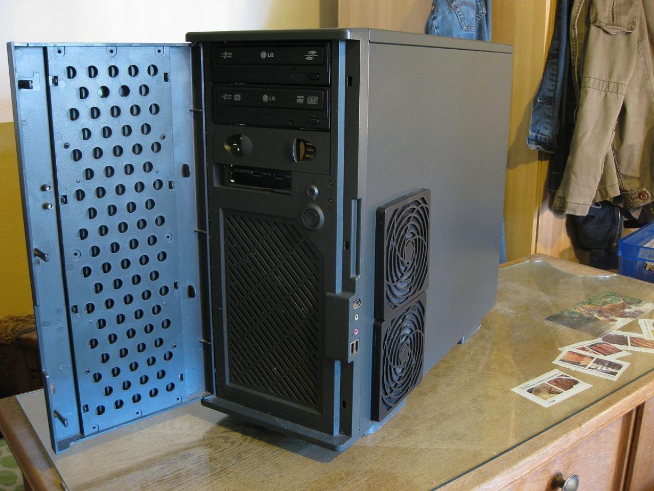 [02/03/2012] Chieftec-BH-Casemod: Das Netzteil wandert auf den Deckel (4)